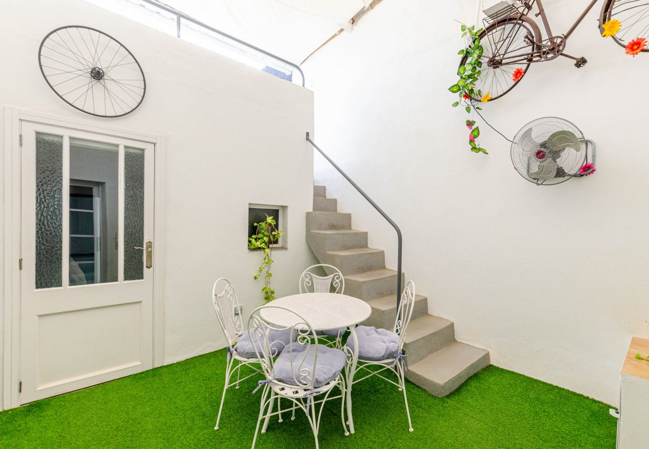 Casa en Maria de la salut - YourHouse Es Pla Cycling House