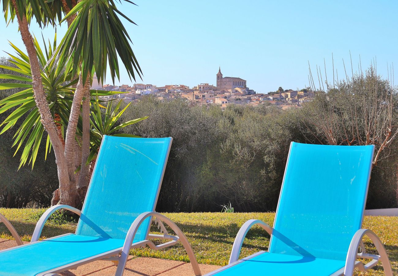 Villa en alcudia, jardín, bonito, piscina. 