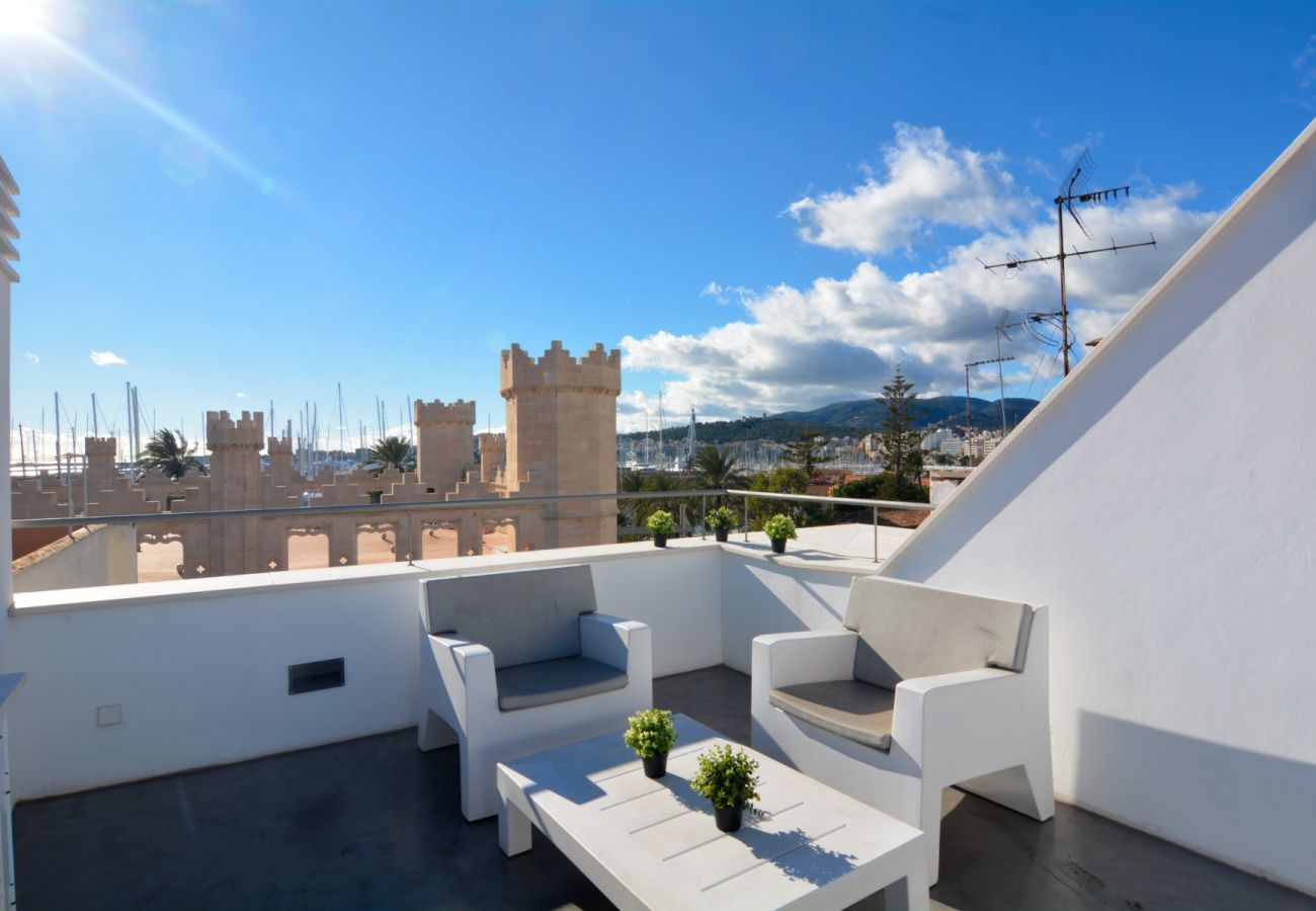 Apartamento en Palma de Mallorca - Lonja Suites 4 white