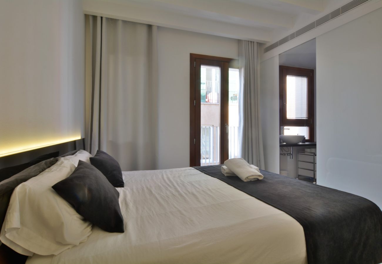 Apartamento en Palma de Mallorca - Lonja Suites 4 white