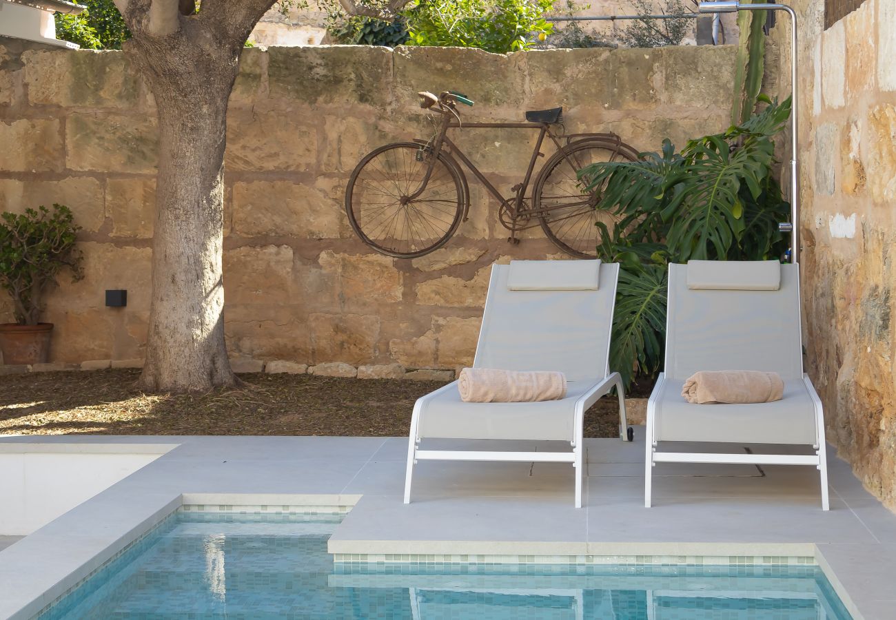 casa de pueblo, Muro, Mallorca, piscina, terraza