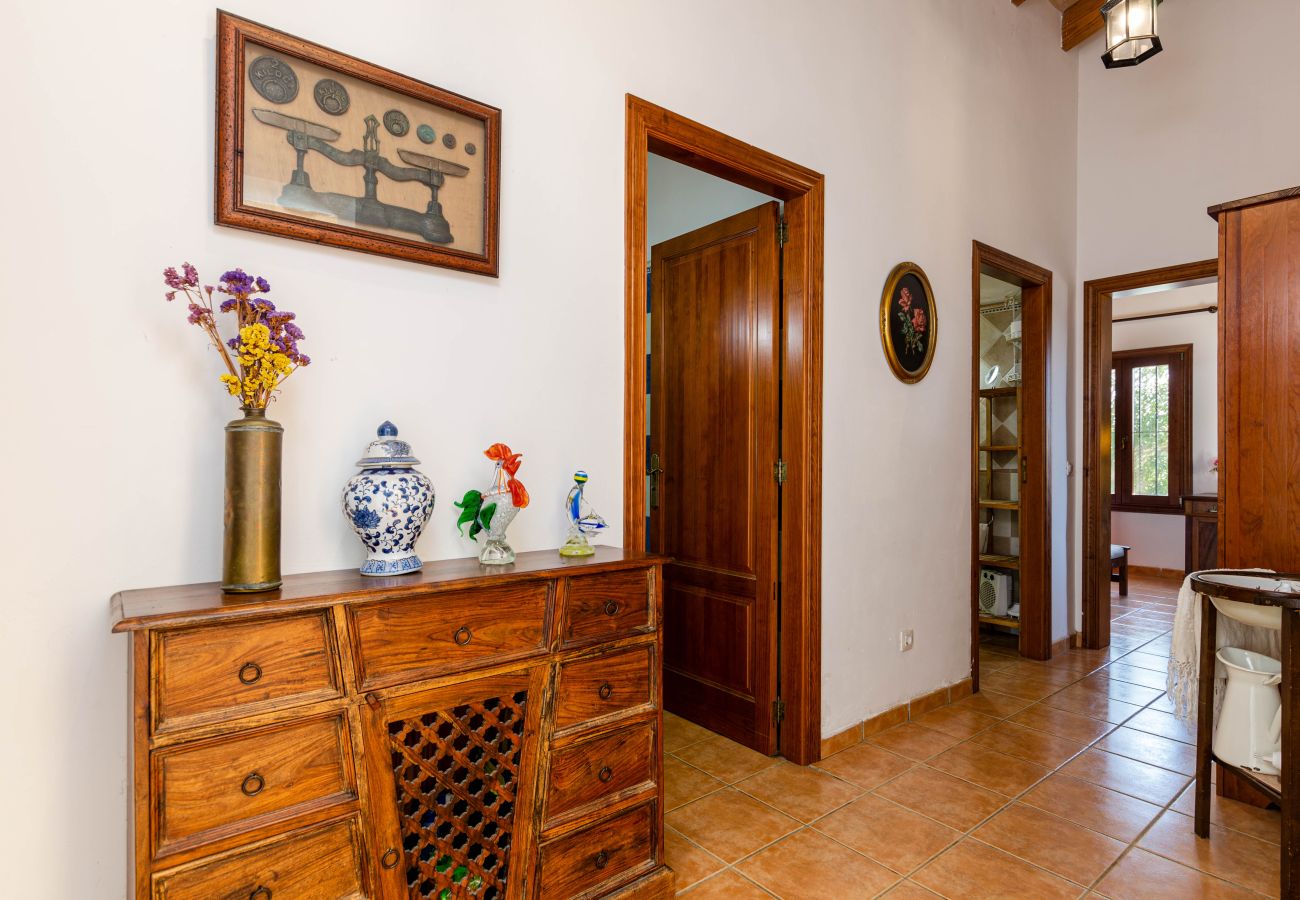 Villa in Inca - YourHouse Ermita