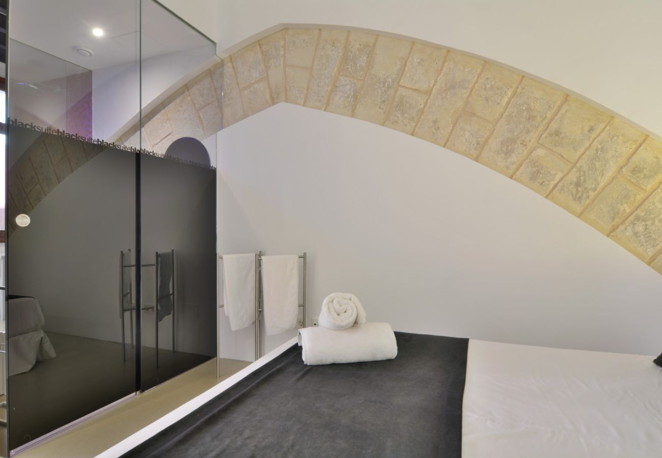 Ferienwohnung in Palma de Mallorca - Lonja Suites 2 Black