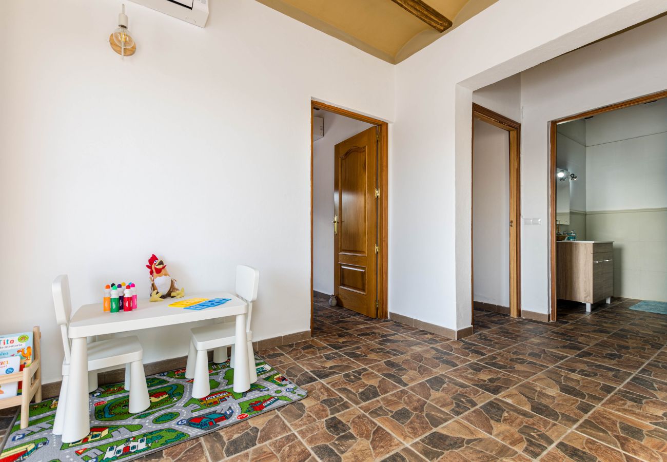 Ferienwohnung in Inca - Agroturismo El Limonar 4, YourHouse