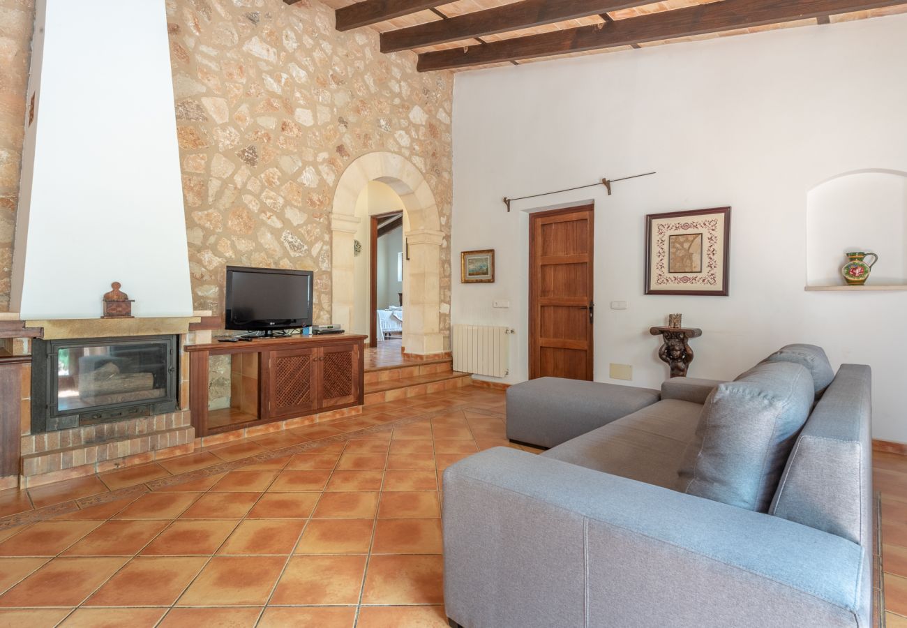 Villa in Cala Murada - Finca Sa Palmera by Mallorca House Rent