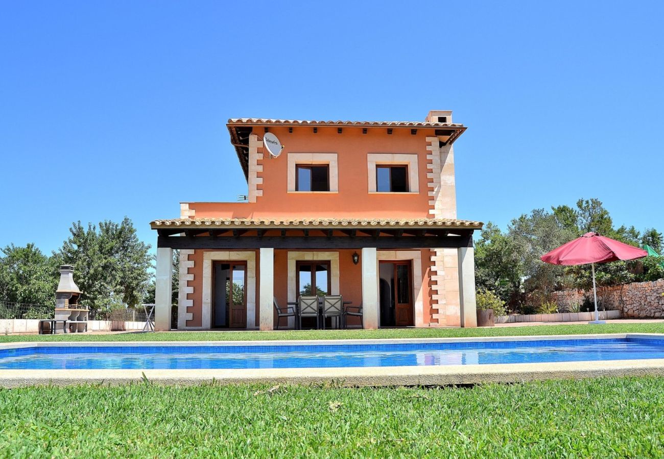 villa vernissa, mallorca, peace and quiet, swimming pool, garden, holidays