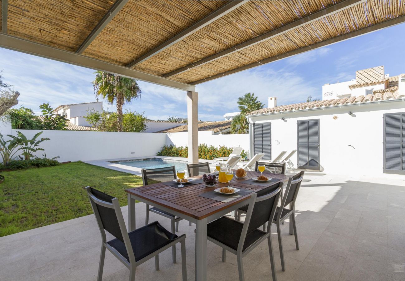 Chalet in Port de Pollença - VILLA HOLLAND (11 pax)  Ref. PP11