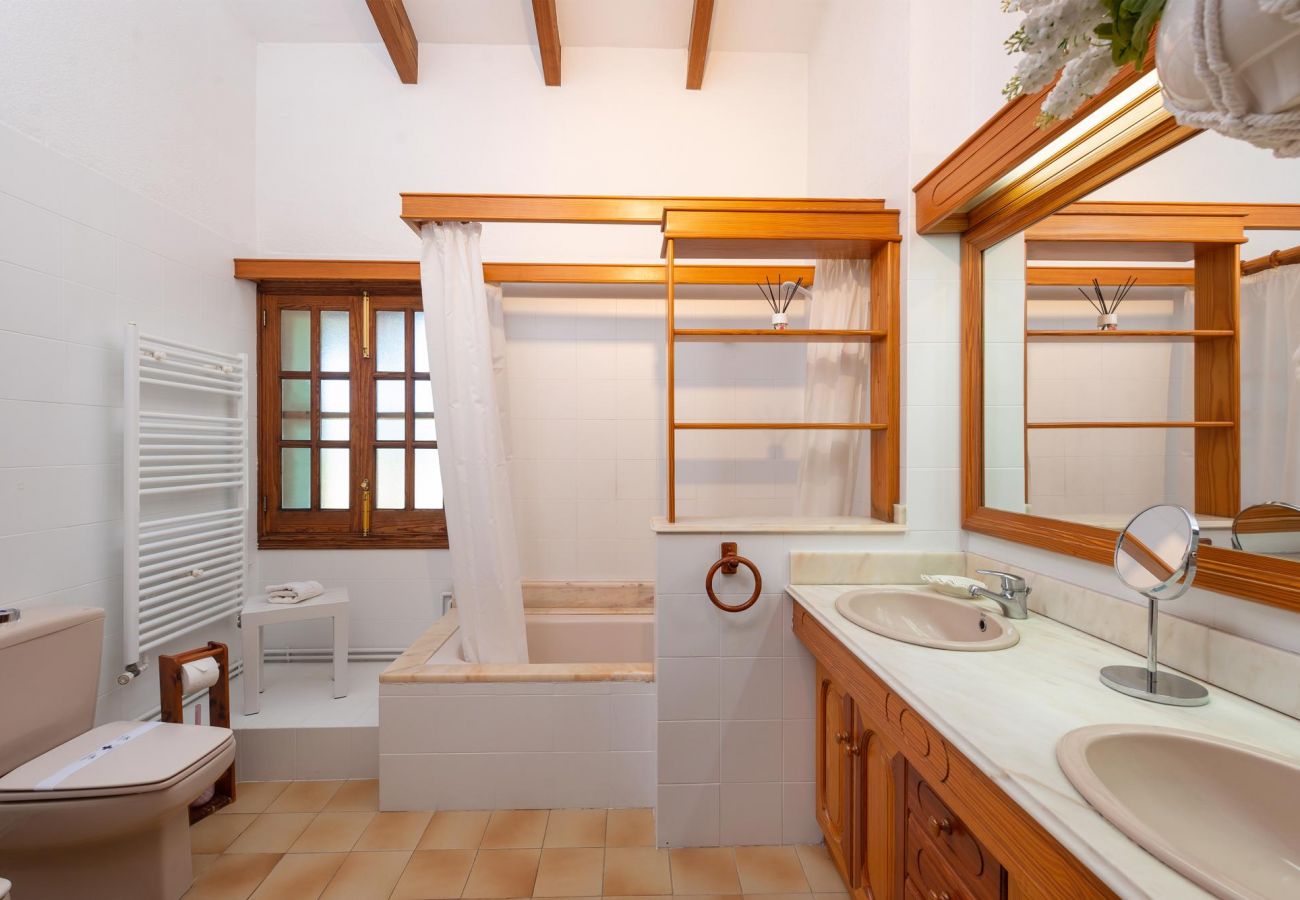 Country house in Alcudia - Sunset Finca Contesas