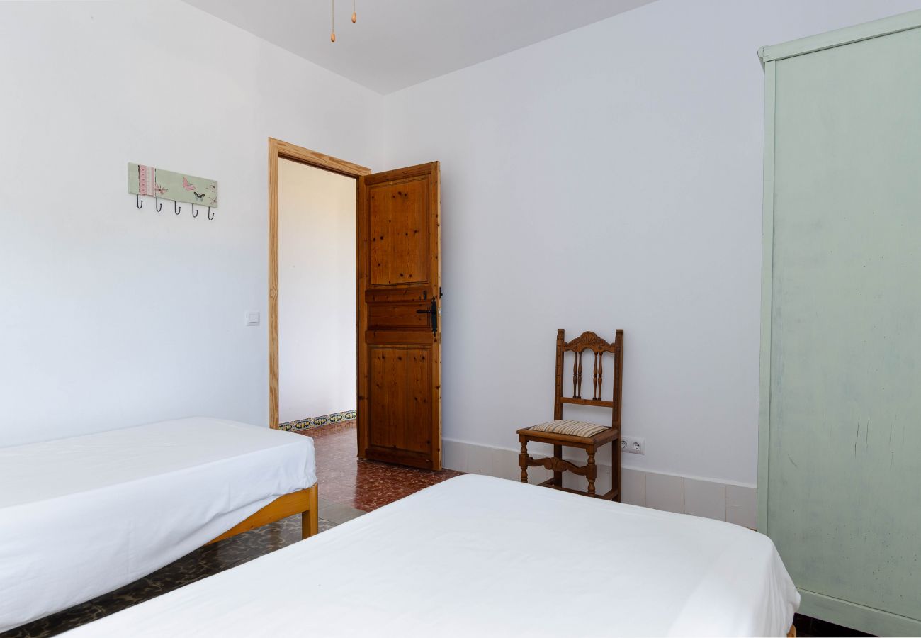 Farm stay in Campos - YourHouse Son Sala Terrat Apartment in Agroturismo