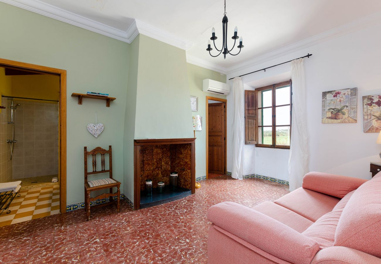 Farm stay in Campos - YourHouse Son Sala Terrat Apartment in Agroturismo