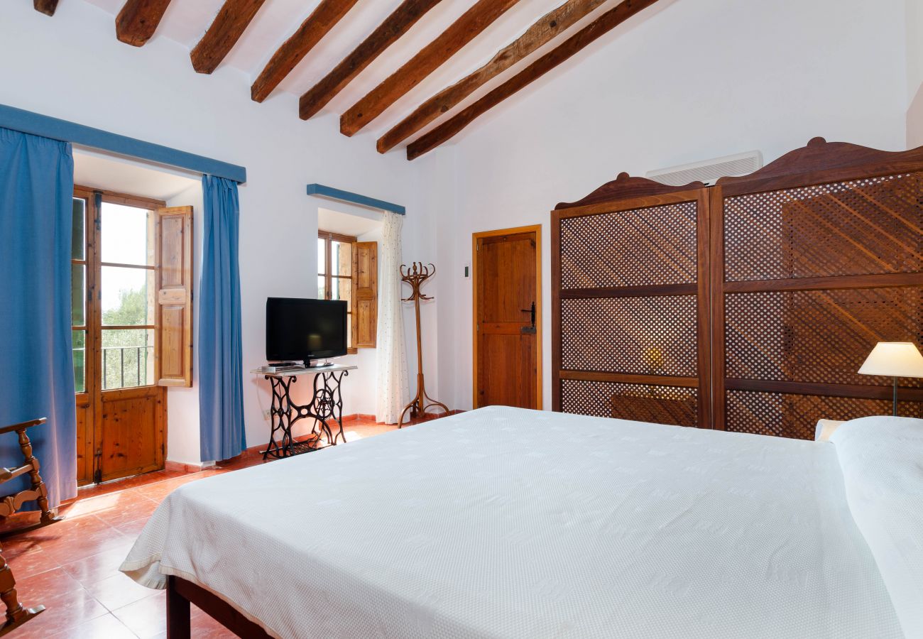 Farm stay in Campos - YourHouse Son Sala Terrat Apartment in Agroturismo