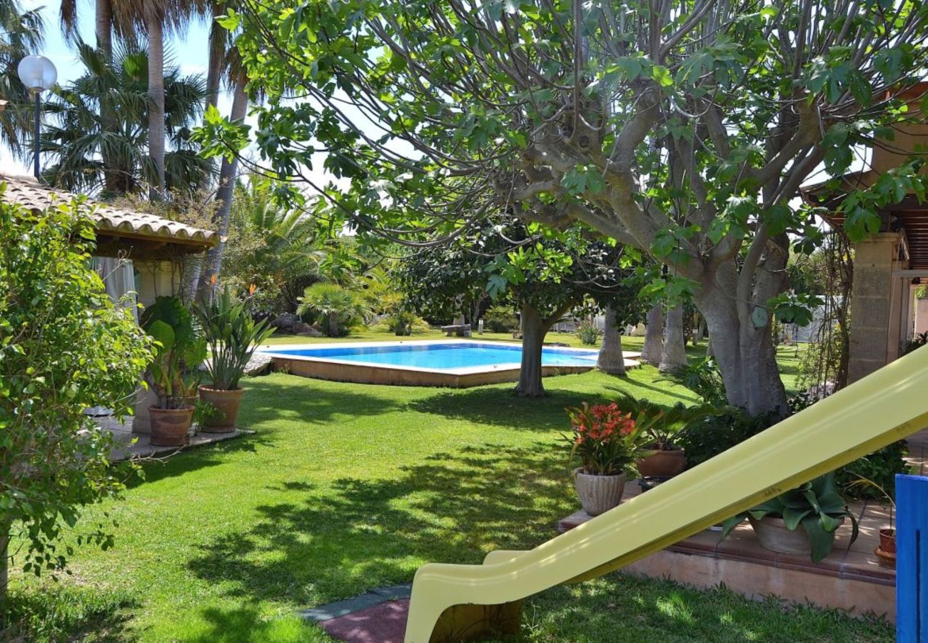 luxury villa, childrens area, swimming pool, garden