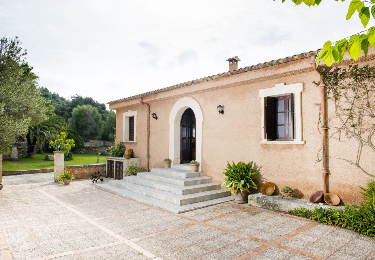 Villa in Arta - YourHouse Sa Vinyeta Vinedo